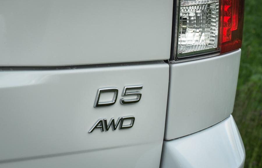  Volvo XC90 D5 R-Design 2012 года  (фото 9 из 21)